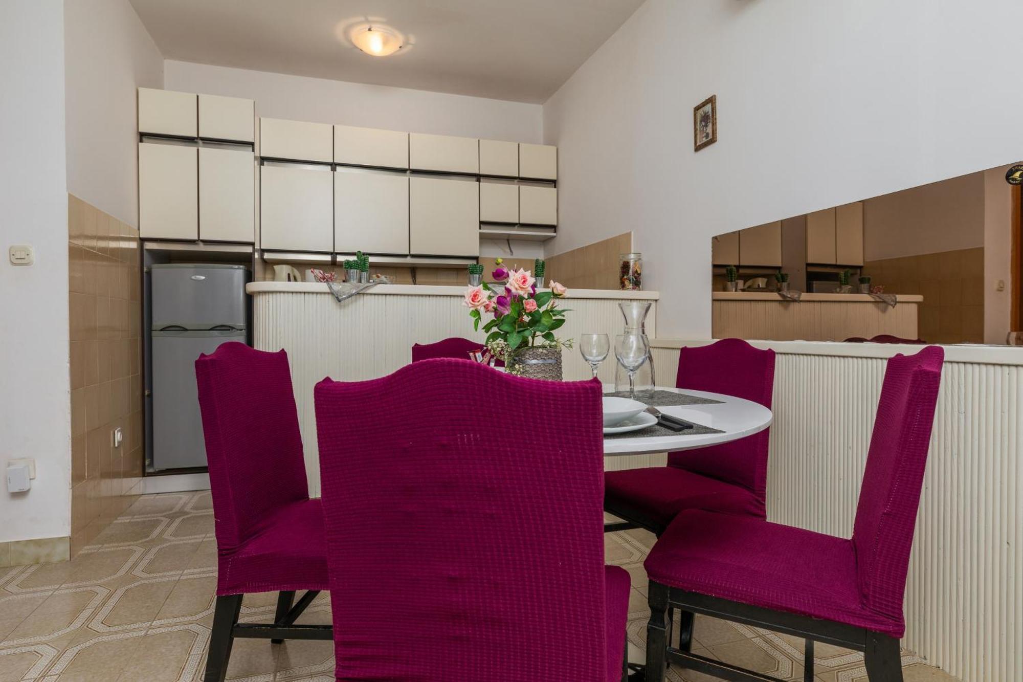 Apartment By The Sea Balica Rat, - 1065 *